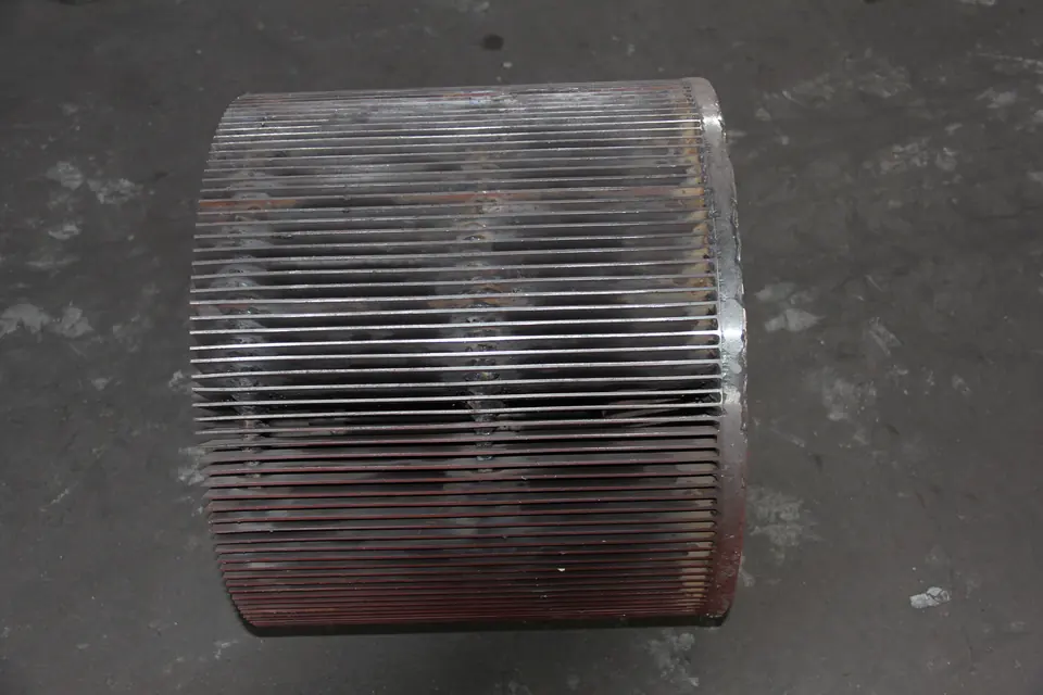 Wear-resistant CRGM ultrafine grinding roller